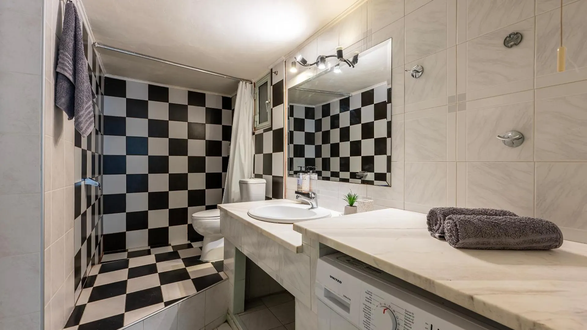 Houseloft Heritage Retreat Salonic