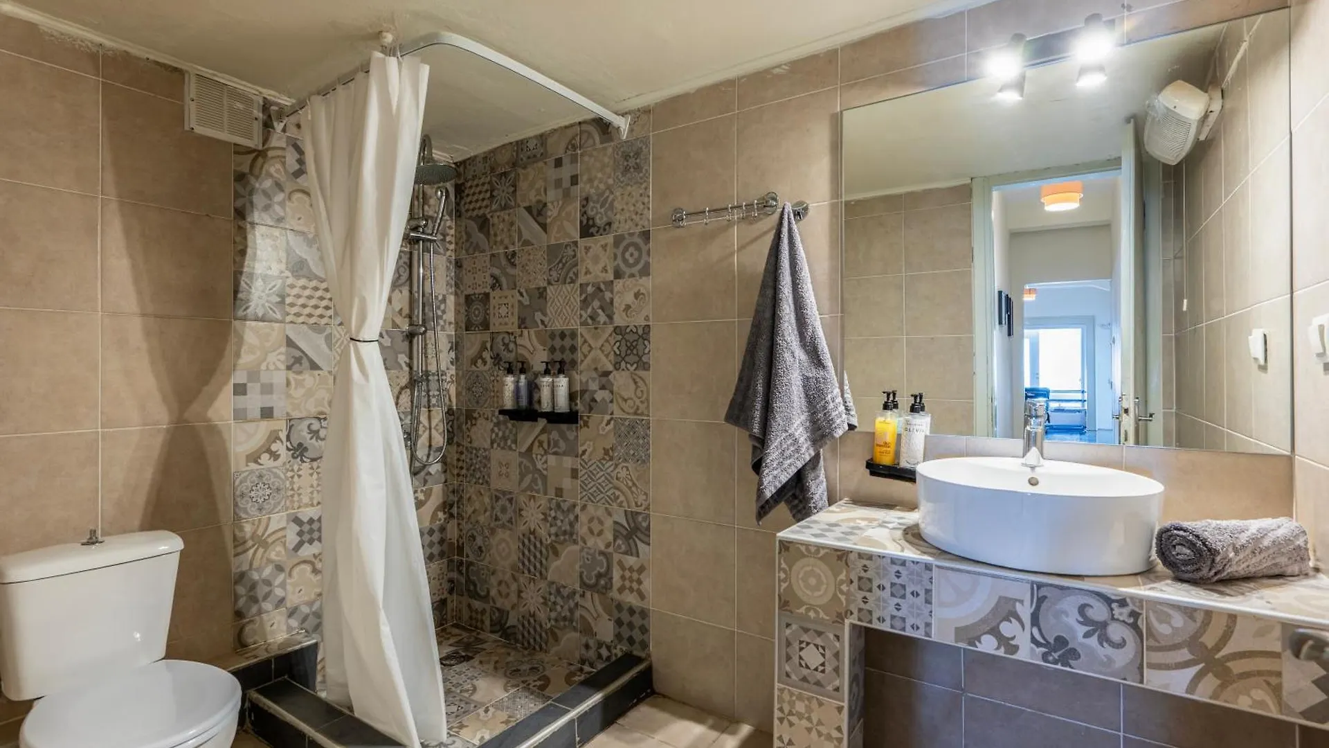 Houseloft Heritage Retreat Salonic